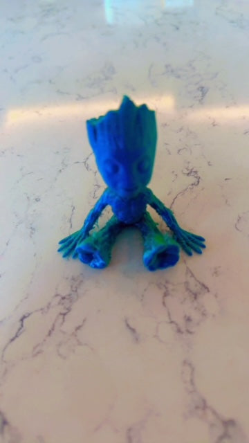 Baby Groot Sit and Smile